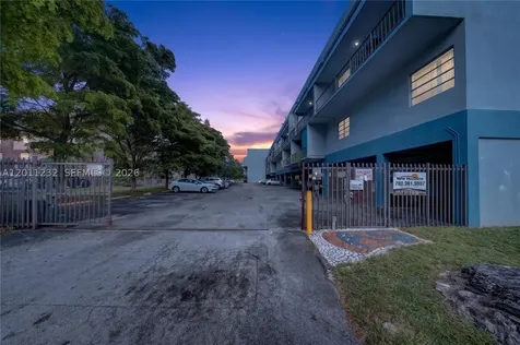 399 NW 72nd Avenue Miami FL 33126