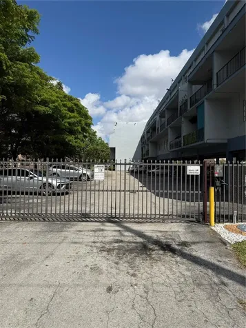 399 NW 72nd Avenue Miami FL 33126