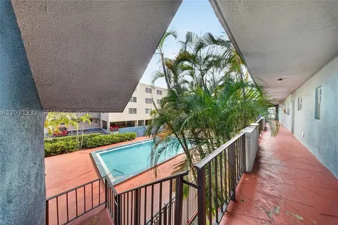399 NW 72nd Avenue Miami FL 33126