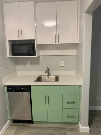 1020 SE 15th Street Fort Lauderdale FL 33316