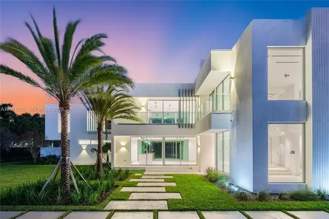 3280 Lake Ridge Lane Weston FL 33332
