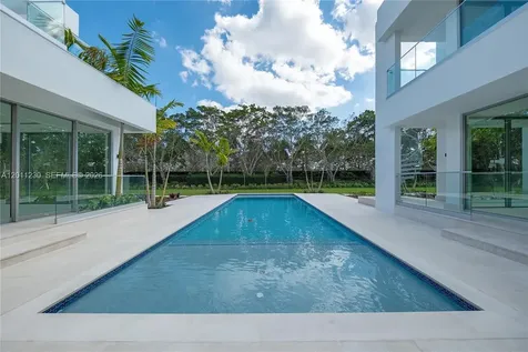 3280 Lake Ridge Lane Weston FL 33332
