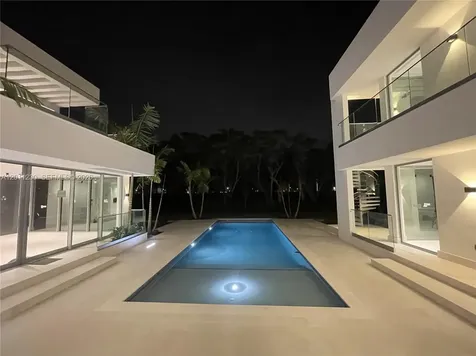 3280 Lake Ridge Lane Weston FL 33332