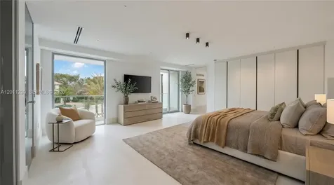 3280 Lake Ridge Lane Weston FL 33332