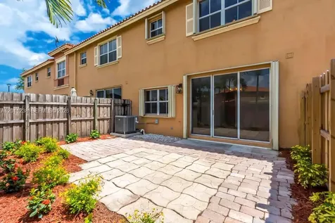15213 SW 30th Terrace Miami FL 33185