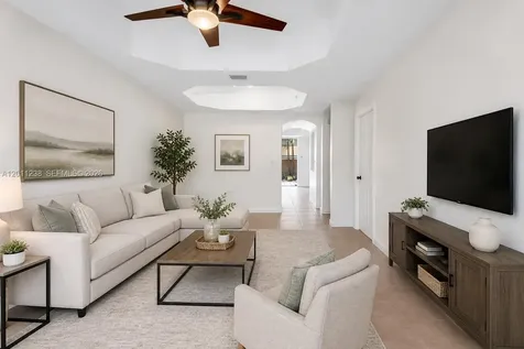 15213 SW 30th Terrace Miami FL 33185
