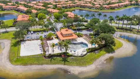 15213 SW 30th Terrace Miami FL 33185