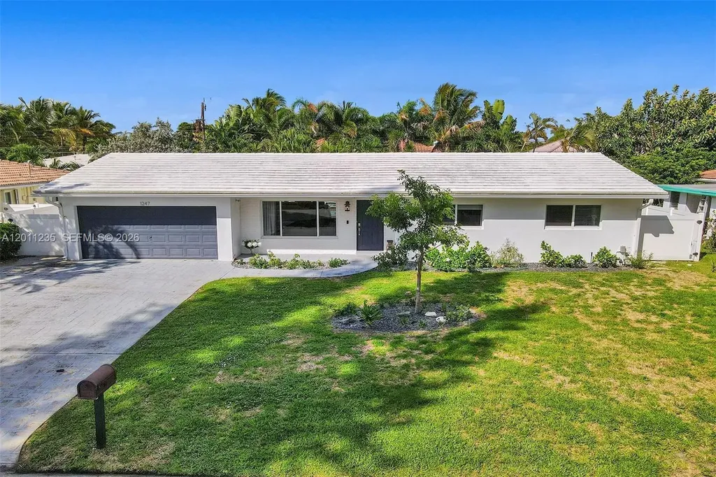 1247 SE 7th Court Deerfield Beach FL 33441