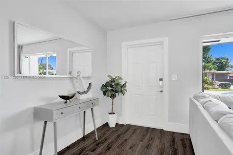 1247 SE 7th Court Deerfield Beach FL 33441