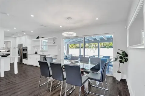 1247 SE 7th Court Deerfield Beach FL 33441