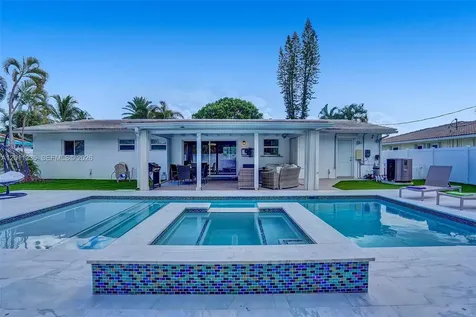 1247 SE 7th Court Deerfield Beach FL 33441
