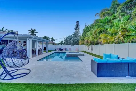 1247 SE 7th Court Deerfield Beach FL 33441