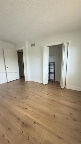 325 Lakeview Drive Weston FL 33326