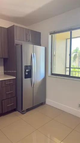 325 Lakeview Drive Weston FL 33326