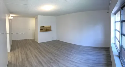 1027 Twin Lakes Drive Coral Springs FL 33071