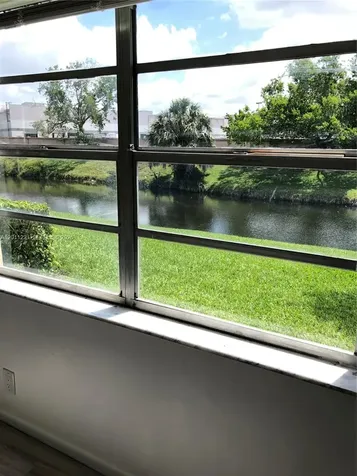 1027 Twin Lakes Drive Coral Springs FL 33071