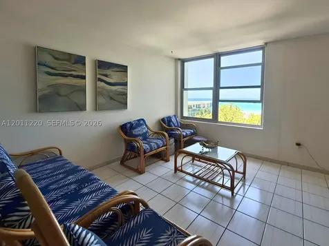 2899 Collins Avenue Miami Beach FL 33140