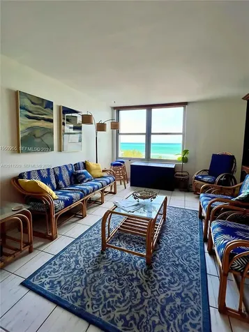 2899 Collins Avenue Miami Beach FL 33140