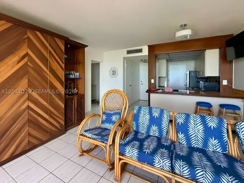 2899 Collins Avenue Miami Beach FL 33140