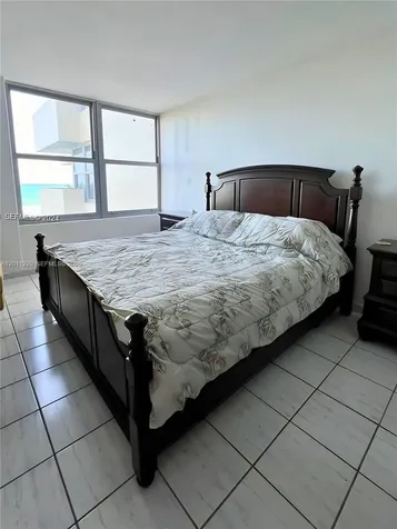 2899 Collins Avenue Miami Beach FL 33140
