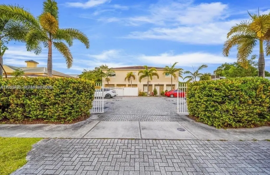 615 NW 10th Terrace Fort Lauderdale FL 33311