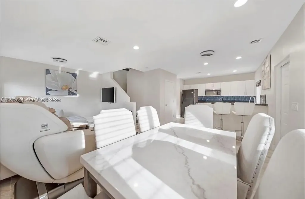 615 NW 10th Terrace Fort Lauderdale FL 33311