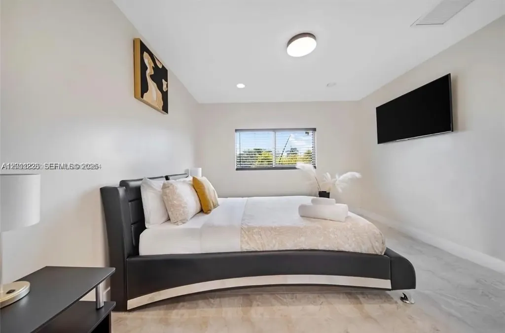 615 NW 10th Terrace Fort Lauderdale FL 33311
