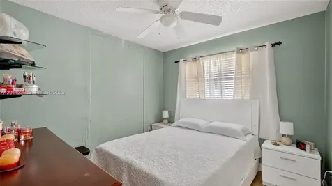 4271 NW 192nd Street Miami Gardens FL 33055