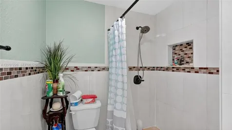 4271 NW 192nd Street Miami Gardens FL 33055