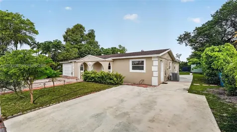 4271 NW 192nd Street Miami Gardens FL 33055