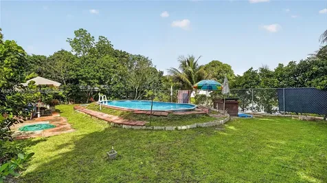 4271 NW 192nd Street Miami Gardens FL 33055
