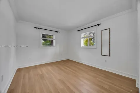 8607 SW 68th Court Pinecrest FL 33156