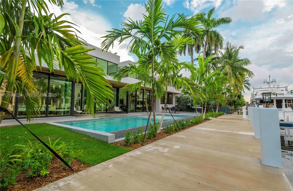 401 Royal Plaza Drive Fort Lauderdale FL 33301