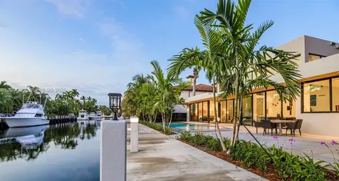 401 Royal Plaza Drive Fort Lauderdale FL 33301