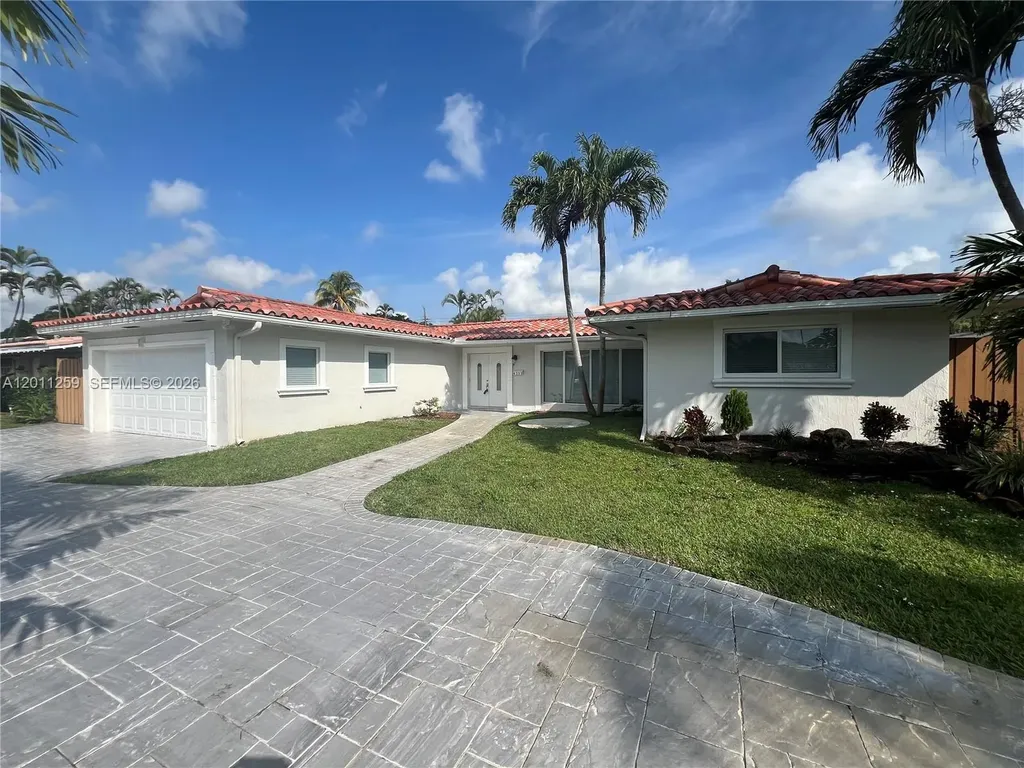 4233 S Jackson Street Hollywood FL 33021