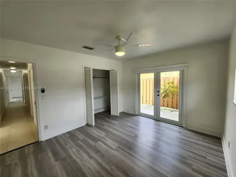 4233 S Jackson Street Hollywood FL 33021