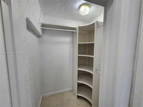 4233 S Jackson Street Hollywood FL 33021