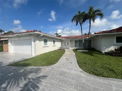 4233 S Jackson Street Hollywood FL 33021