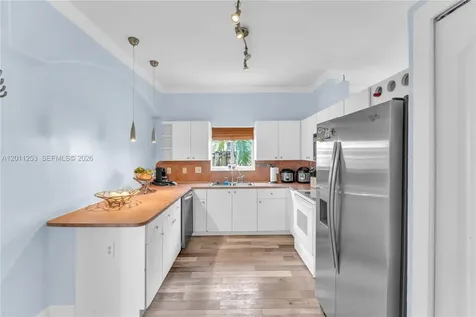 16266 SW 54th Terrace Miami FL 33185