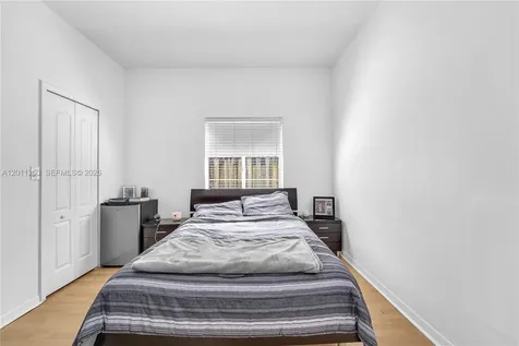 16266 SW 54th Terrace Miami FL 33185