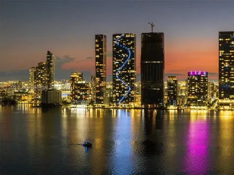 725 NE 24th Street Miami FL 33137