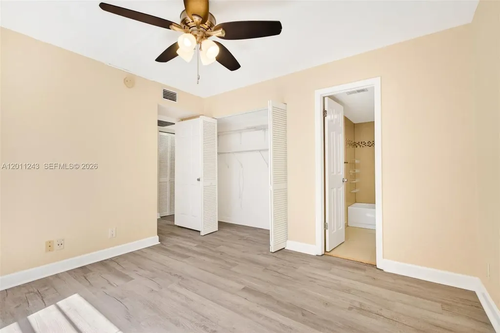 1028 Twin Lakes Drive Coral Springs FL 33071