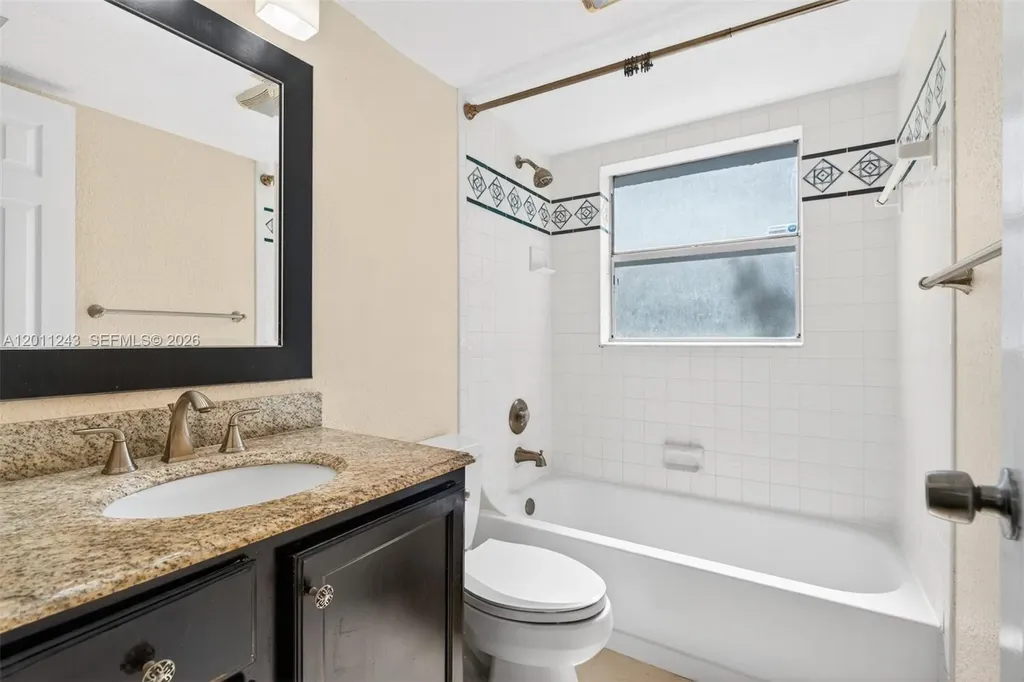 1028 Twin Lakes Drive Coral Springs FL 33071