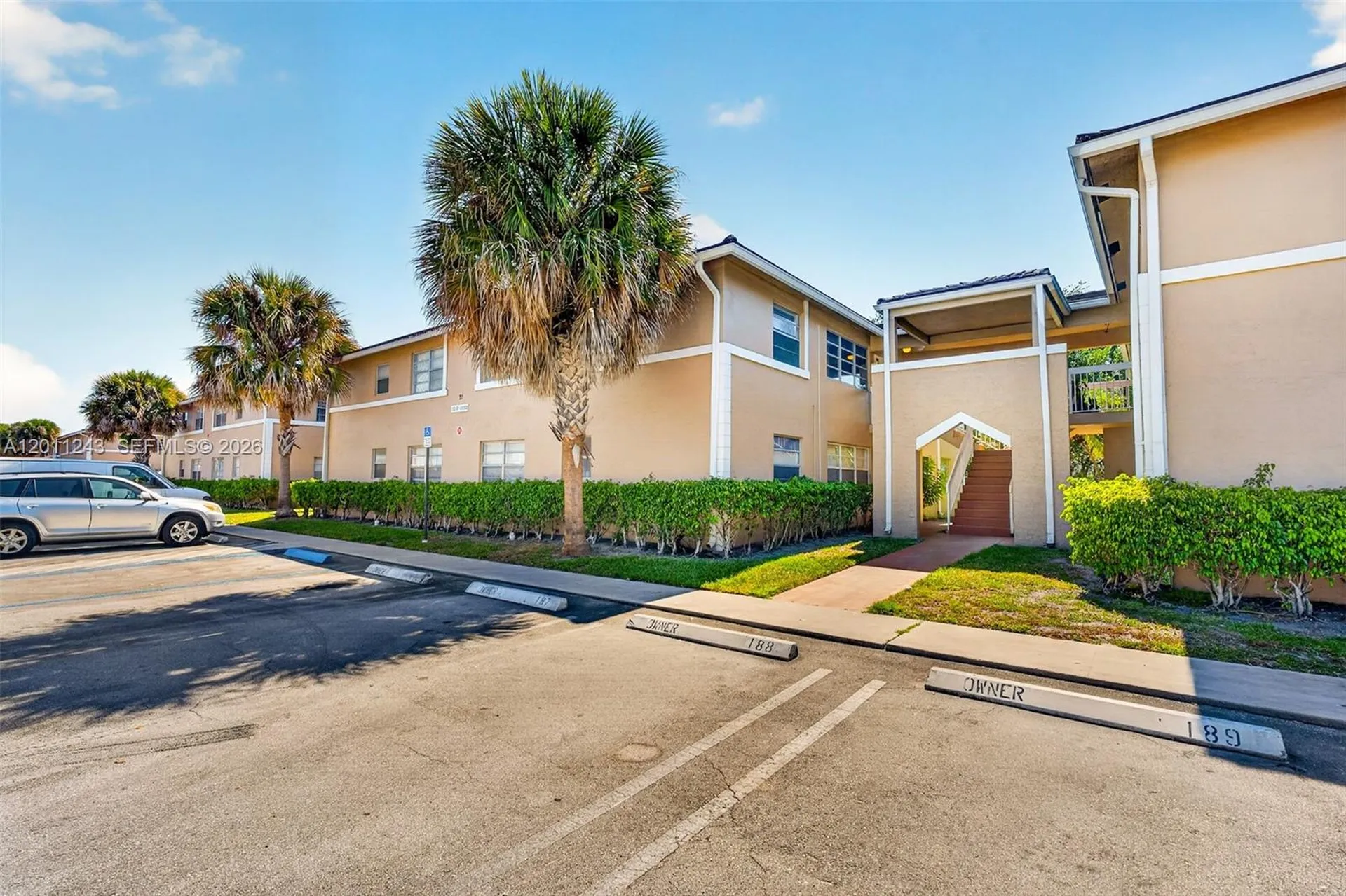 1028 Twin Lakes Drive Coral Springs FL 33071