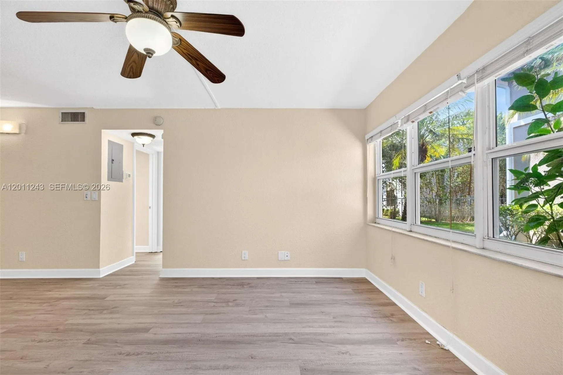 1028 Twin Lakes Drive Coral Springs FL 33071