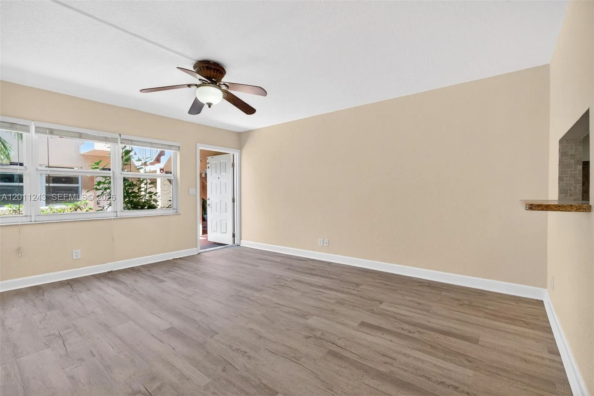 1028 Twin Lakes Drive Coral Springs FL 33071