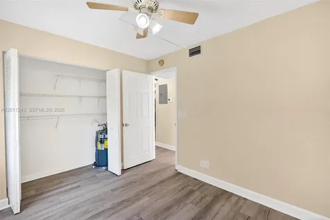 1028 Twin Lakes Drive Coral Springs FL 33071