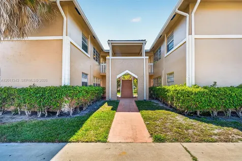 1028 Twin Lakes Drive Coral Springs FL 33071