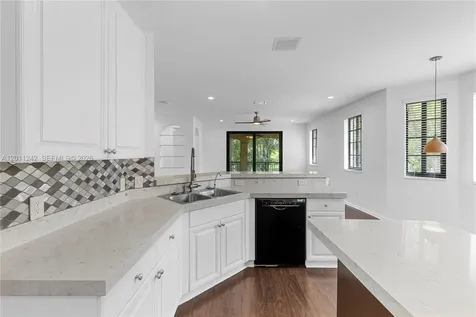 1559 Passion Vine Creek Weston FL 33326