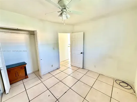 1041 NW 7th Court Hallandale Beach FL 33009